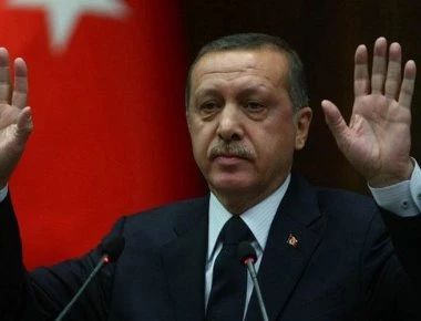 Ανακάλυψαν οικογένεια στην Τουρκία που δεν γνωρίζει τον Ερντογάν - Zει στην εποχή των σπηλαίων...!